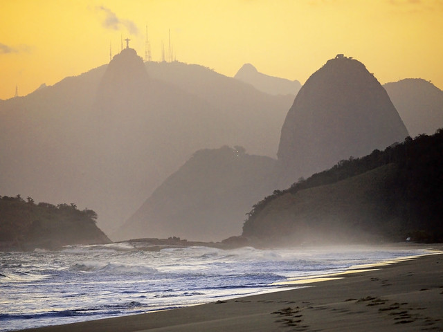 Piratininga - Niterói - Brasil / Sunset at Piratininga Beach