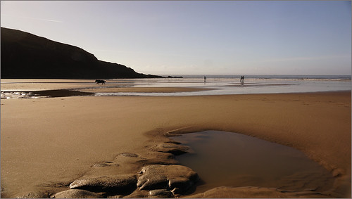 sea beach wales sand rocks south coastline southerndown glamorganheritagecoast