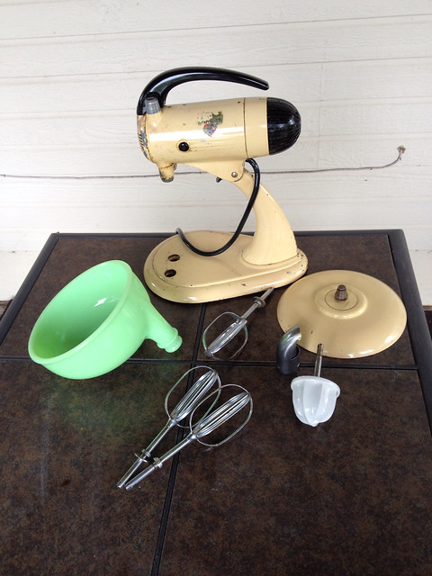 Sunbeam Mixmaster Model 7 with Jade juicer bowl and attach…