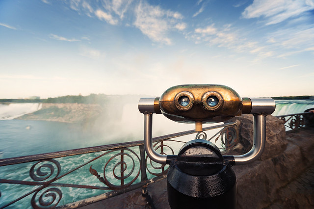 Wall-E at Niagara Falls