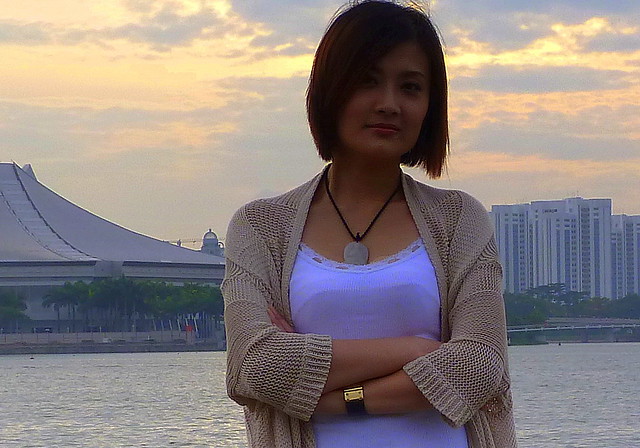 Vicky Yuan at Kallang River