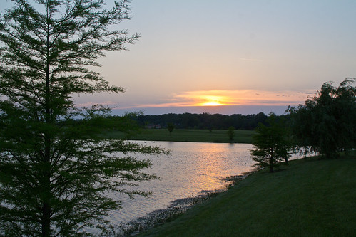 sunset lake pond dusk indiana carmel bodiesofwater coxhallgardens