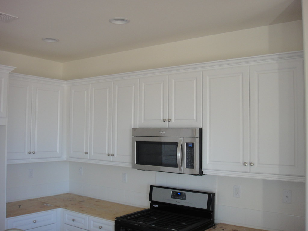 Standard White thermafoil cabinetry | lorenzen69 | Flickr