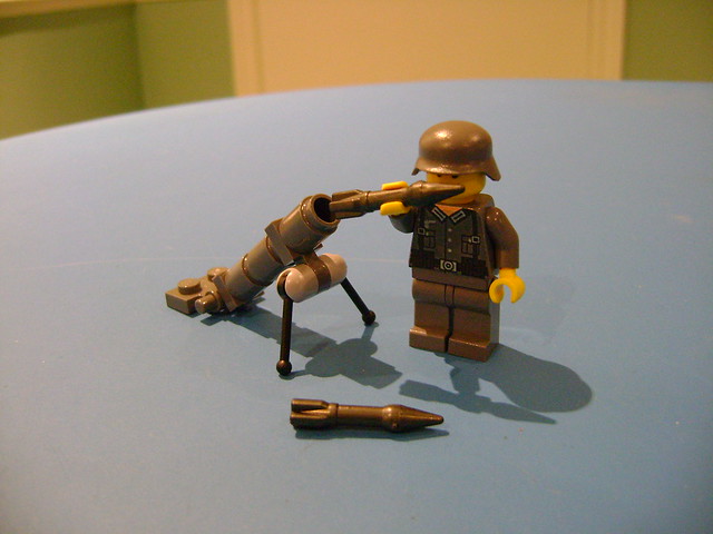 Lego WW2 mortar launcher