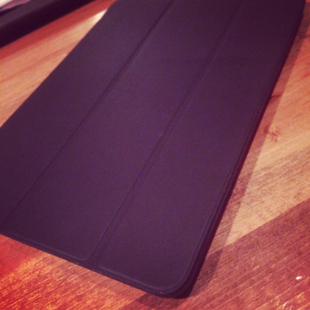 Apple ipad air case: not bad but would prefer 4 folds not 3. #365photoar