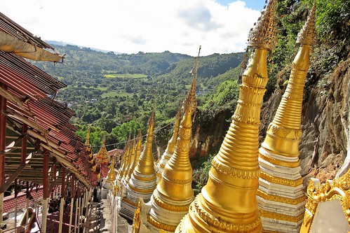 shweoomincave pindaya shanstate myanmar burma asia asie stupas goldenstupas view vista stairway flickrtravelaward buddhism pagoda temple buddhisttemple
