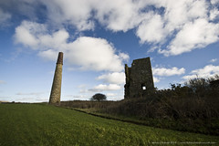 Ventonwyn Mine Engine House and Stack