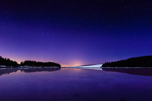 sky lake snow france reflection night canon landscape star violet lac ciel neige paysage nuit auvergne étoiles 6d serviere pwwinter