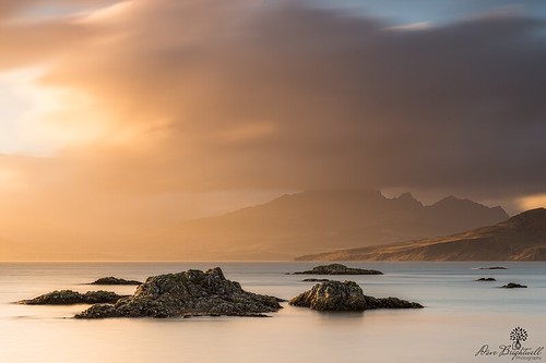 scotland scottish scotspirit isleofskye blaven sunset sky clouds rocks island mountains canon 6d leefilters formatthitech nisifilters photography landscape seascape