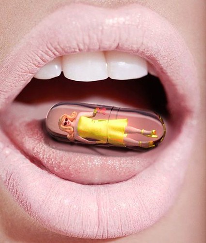 A taste of one's own medicine.... 🐼💋#postpop #taste #teath  Original photo #JamieNelson #pills