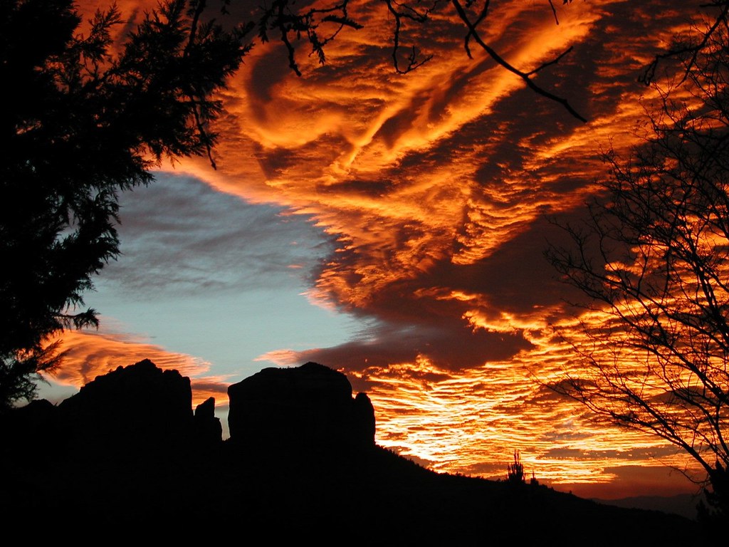 BC0105 Fire In The Sky | OLYMPUS DIGITAL CAMERA | Flickr
