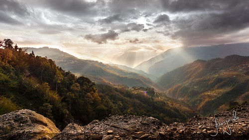 sunset india mountain colour landscape rays himalaya sikkim gangtok mangan
