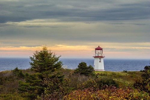 lighthouse percé quebec province canada dawn sunrise ocean atlantic