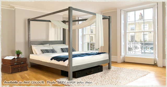 The Classic Four Poster Bed