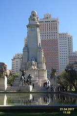 Cervantes monument, Plaza de España