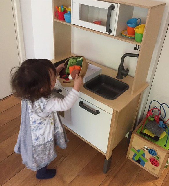 Toy kitchen is ready - now, Sophia can cook for us.