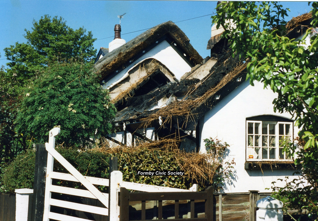 Massams Lane No 05 1995 05 13 White Cottage After Fire ERL… | Flickr