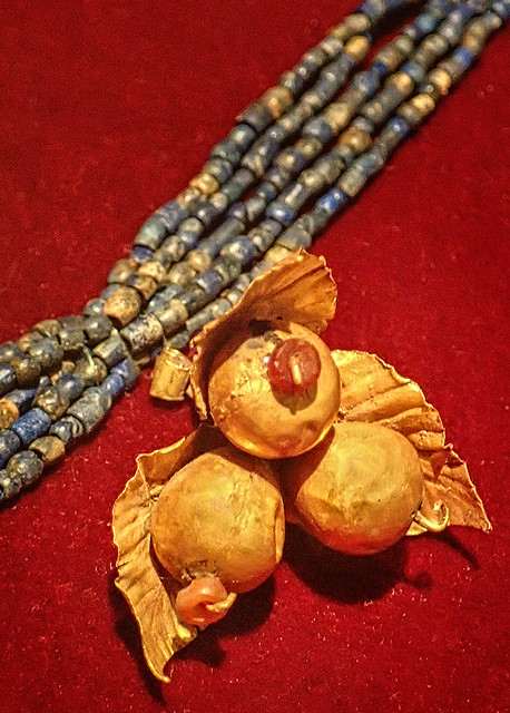 Lapis lazuli necklace with gold berries pendant recovered from the royal cemetery of Ur, Iraq 2550-2450 BCE
