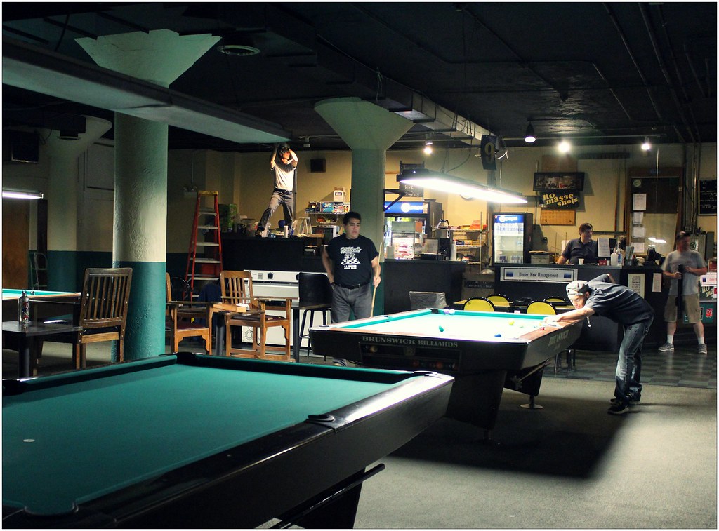 Chris's Billiards | This pool hall, located at 4637 N. Milwa… | Flickr