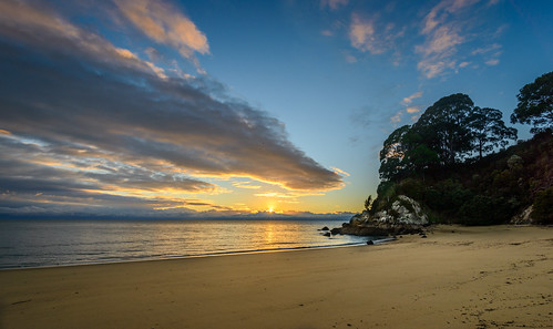 clouds dawn kaiteriteri light newzealand rocks sand sky sunrise tasman tide water cloudy day caldwell ankh