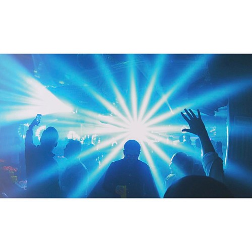 3 times... #selfie #pose #handsup #club #night #blue #man #boy #guys #pic #photo #photooftheday #picture #nightlife #capturingstories #cool #nightclub #highlights #shooting #moment #work | by imfmtz