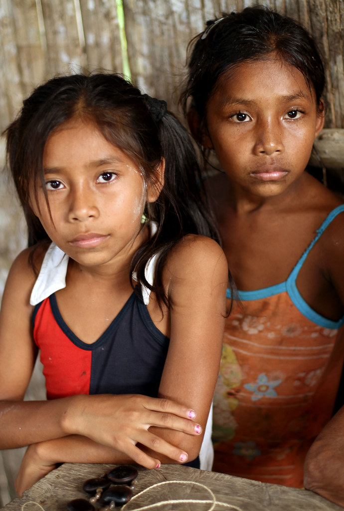 Amazon Girls Along The Peruvian Amazon Cowyeow Flickr