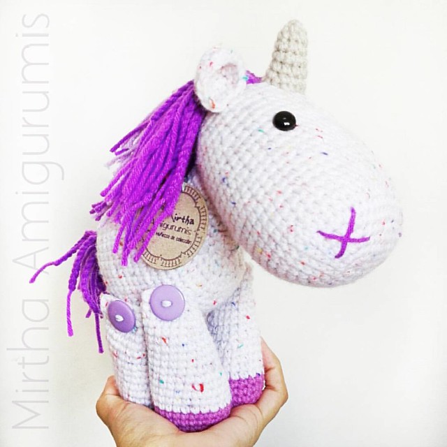 Unicorn💜 Me encantan el color , mi favorito! 😍 Mirtha Amigurumis -Tiernos muñecos de colección- *Bajo Pedido INFORMACIÓN y pedidos vía inbox   #hechoenEcuador  #marcaecuatoriana #crocheted  #amigurumis #unicornio #instacrochet #cro