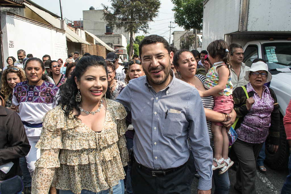 Clara Brugada y Marti Batres | Después de la procesión relig… | Flickr