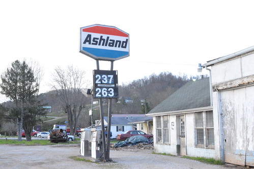 ashland gas station silverton wv westvirginia jackson county pumps