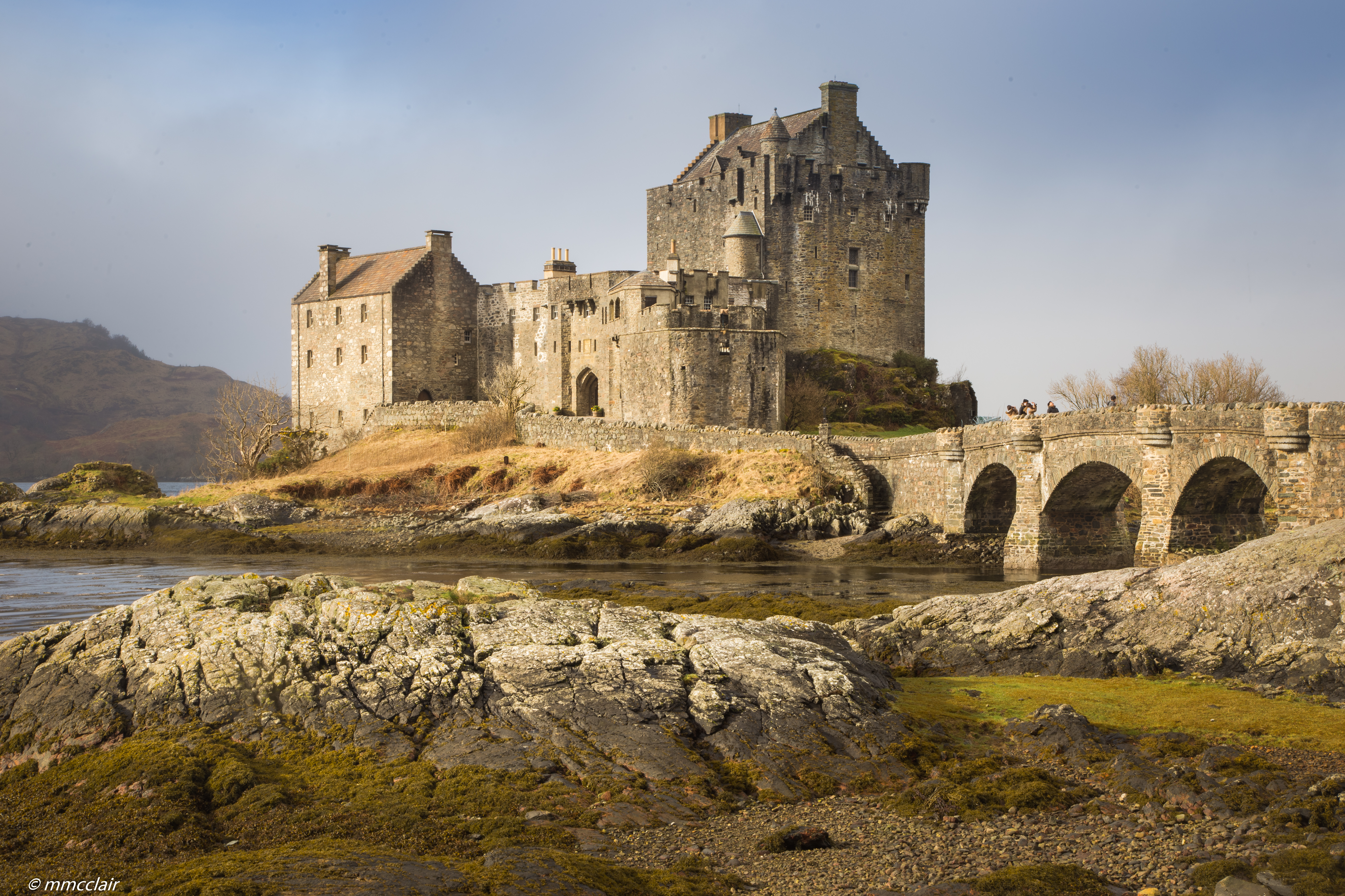 Village крепость. Эйлен Донан Шотландия. Замок Эйлен-Донан, Великобритания. Шотландский замок Эйлен Донан. Замок Эйлен-Донан, Шотландия Западная Европа.