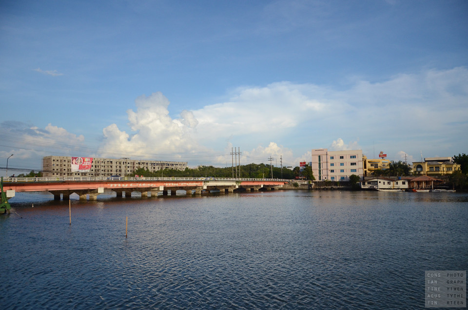Iloilo's Carpenter Bridge from Esplanade