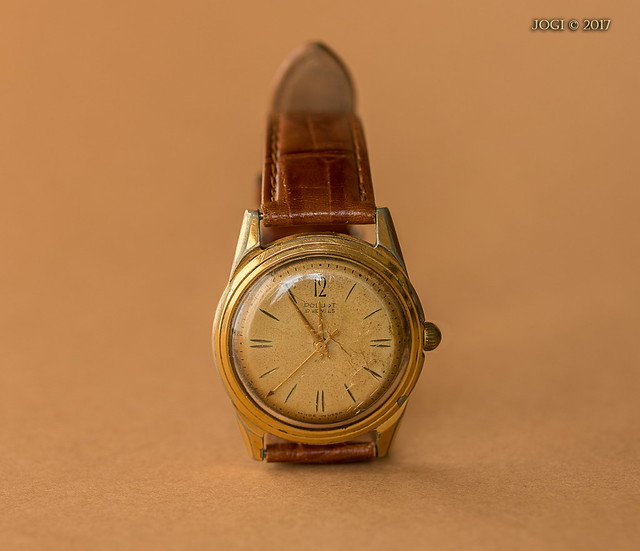 Alte vergoldete Armbanduhr aus 1965, 