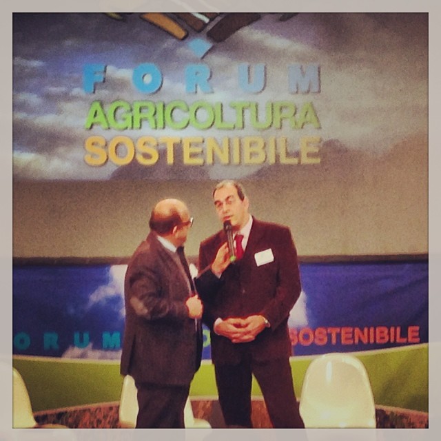 Live, su www.agronotizie.it/FAS -> 20 anni di difesa sostenibile e la storia di AGREA #agrisost