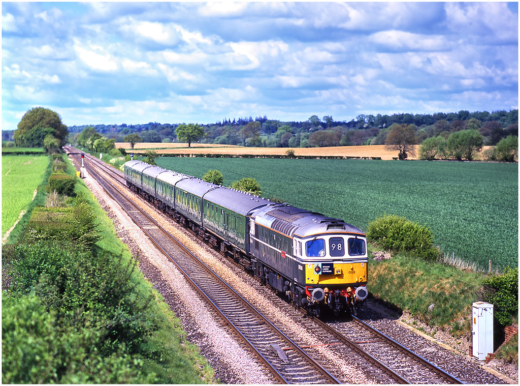 Ocean Liner Express | 33008, carrying its former number D650… | Flickr