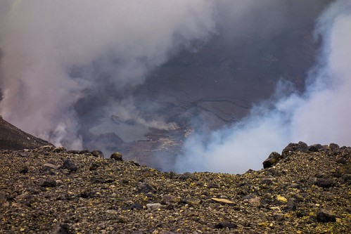mountaso aso volcano sulphur sulfur crater ropeway volcanic eruption kyushu