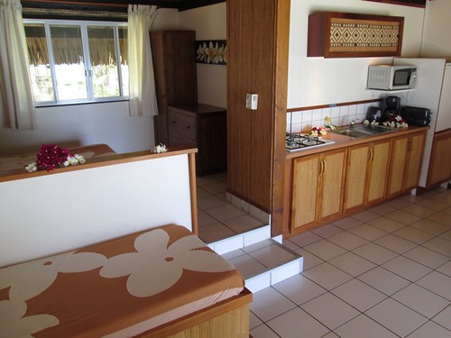 Garden bng with kitchen