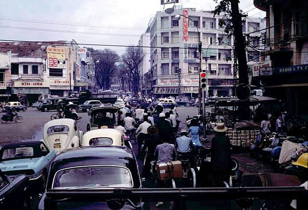 Saigon 1970 - Ngã tư Lê Lợi-Pasteur