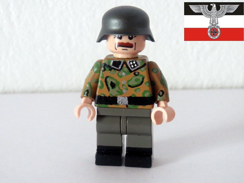 Lego WW2 SS officer. | enjoy ! Strictly non political ! | Planet Terror ...