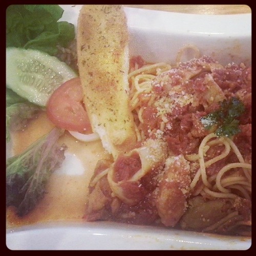 Seafood spaghetti for lunch #pasta #spaghetti #seafood #italian #yummy #lunch #foodilove | by MichelleTai