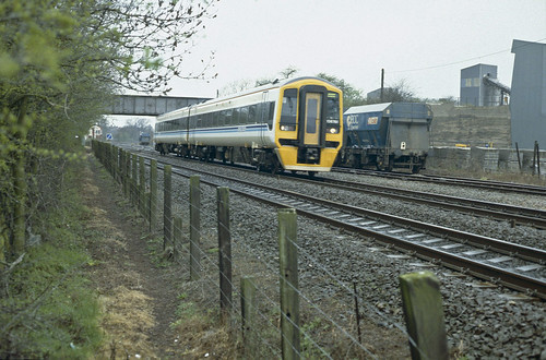 Class 158 158761 in Regional Railways Express livery passes Croft on a driver training ECS run on 04-04-1991. | by Andy Sansome