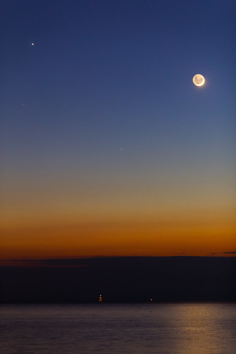 sky mars moon sunrise dawn august crescent jupiter alignment earthshine waning conjunction 2013 20130804