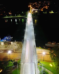 El puente Pedro de Valdivia es la única conexión que hay entre la ciudad de Valdivia e Isla Teja, un sector de la ciudad que está creciendo mucho y que es la vía directa para llegar a Niebla y a todas las localidades de la costa. La crisis con el puente C
