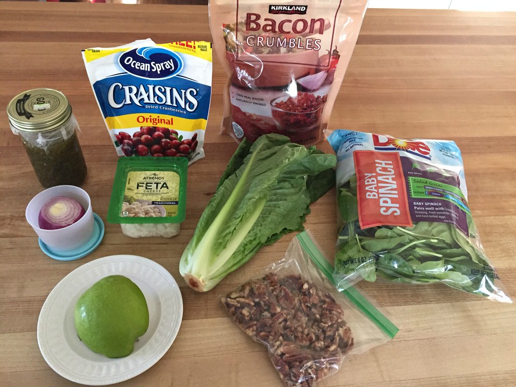 apple bacon pecan salad ingredients
