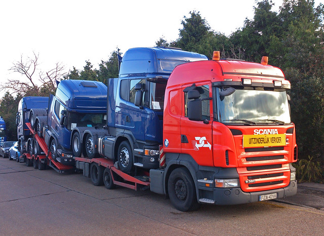 De Rooy Scania + Three Blue Scania's