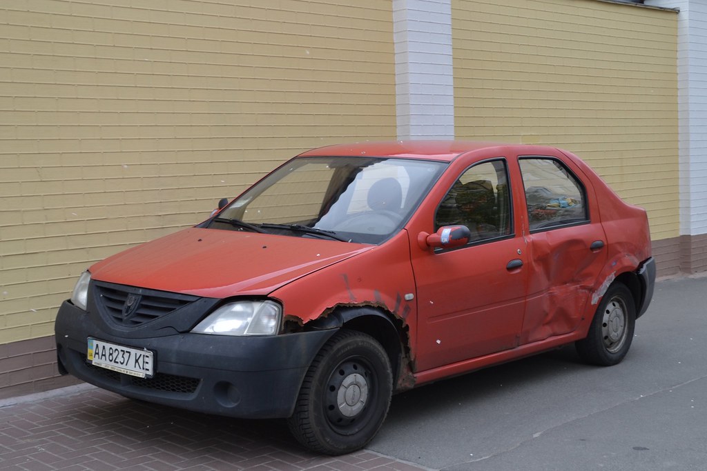 Old Dacia Logan