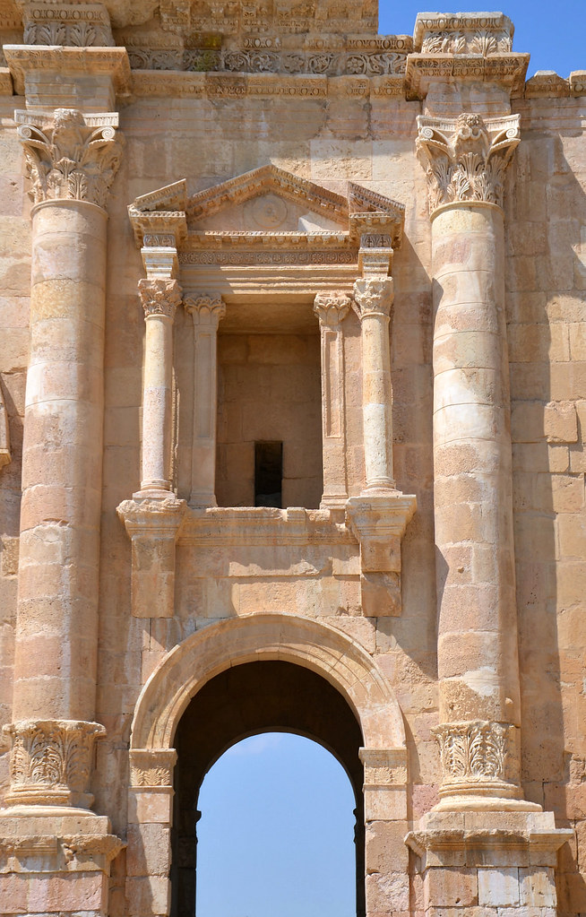 Hadrian’s Arch, a triple-bay monument built to commemorate the visit of the Emperor Hadrian to Gerasa in 129/130 AD, Jerash, Jordan