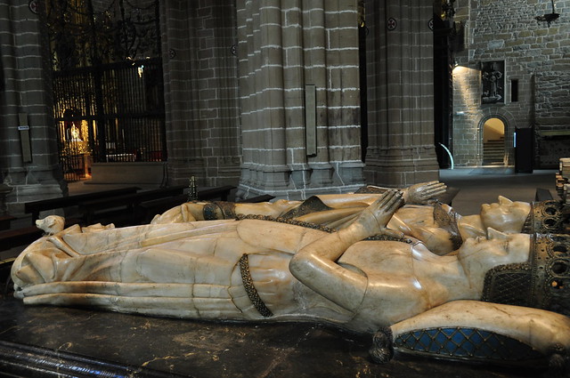 Gisants du roi Charles III de Navarre et de la reine Eléonore, infante de Castille, cathédrale Sainte Marie la Royale, Pampelune, Navarre, Espagne.