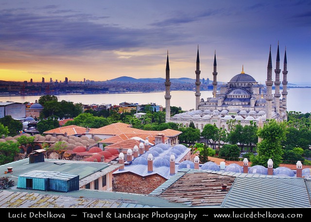 Turkey - Istanbul - Sultan Ahmed Mosque -Sultanahmet Camii - Blue Mosque