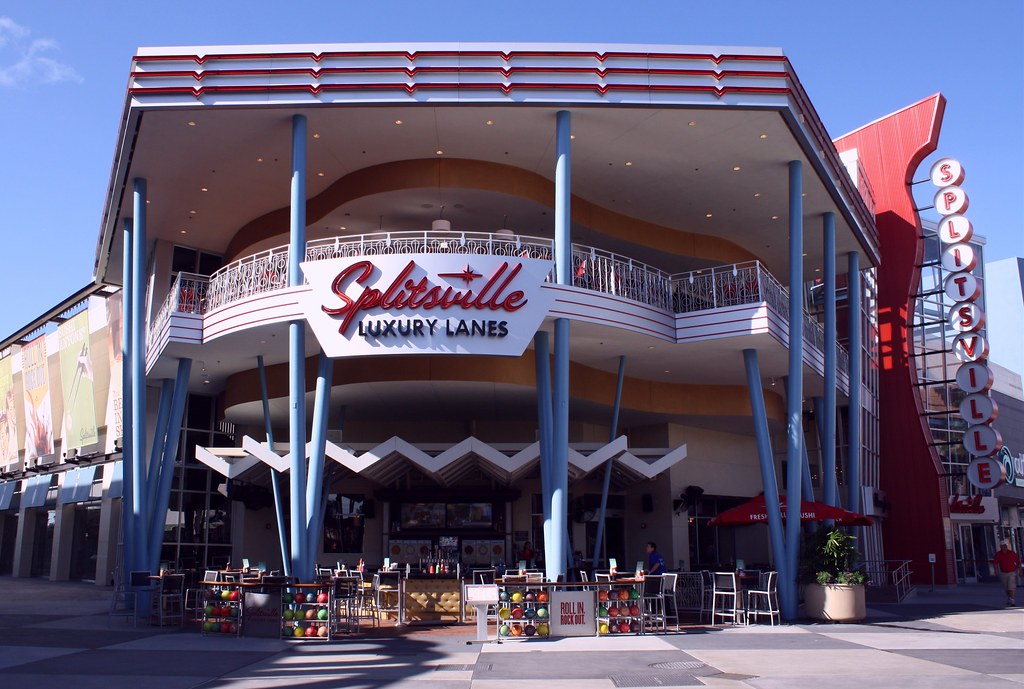 Splitsville Orlando Luxury Lanes Downtown Disney