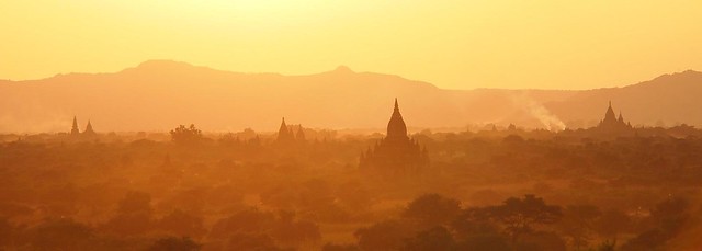 Sunset over Bagan (Myanmar 2013)